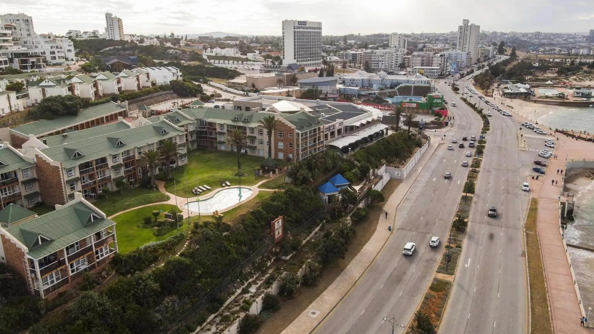 Wavy Daze Luxury Apartment #Inverter Port Elizabeth